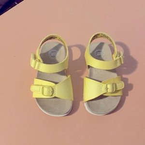 Yellow sandals size 3